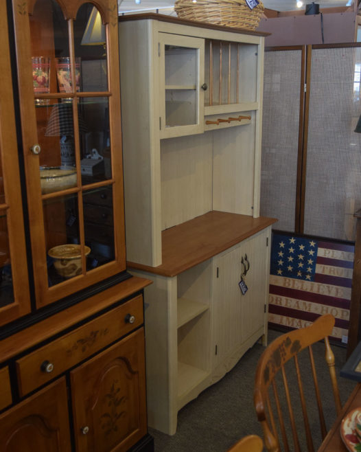 Country Kitchen Buffet Hutch - Image 4