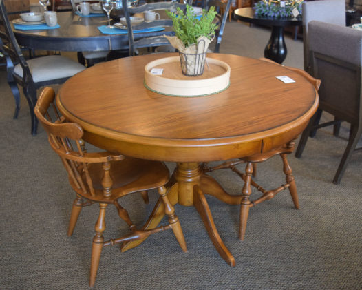 Oak Round Dining Table