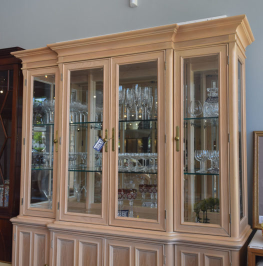 Blond Bernhardt Buffet Hutch - Image 3