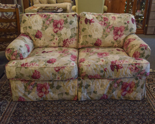 Rowe Floral Loveseat