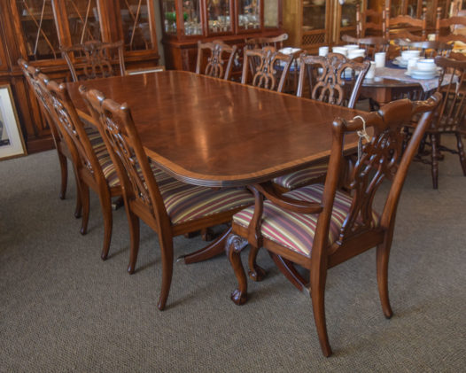 Ethan Allen 9 Pc Dining Set