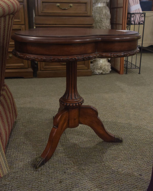Clover End Table - Image 2