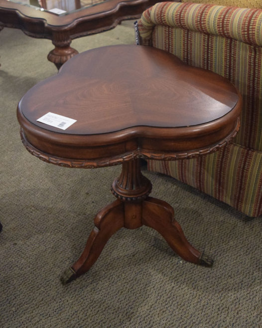 Clover End Table - Image 3