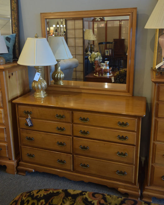 Kling Maple Dresser w/ Mirror