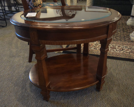 Oval/Glass End Table - Image 2