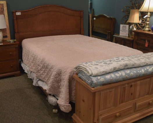 Stanley Cherry Queen Headboard - Image 3