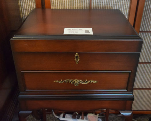 Ethan Allen Secretary Hutch - Image 5