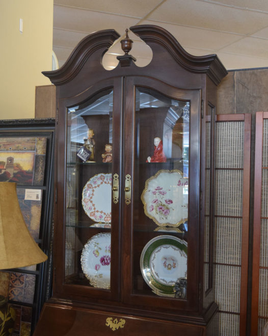Ethan Allen Secretary Hutch - Image 6