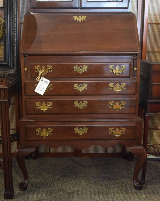 Ethan Allen Secretary Hutch - Image 8