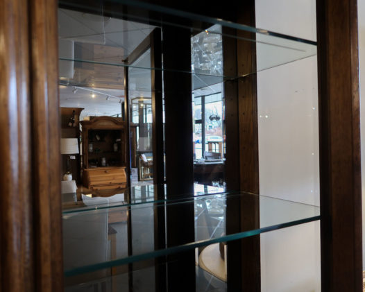 Henredon Display Cabinet - Image 3