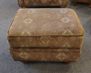 broyhill parkdale storage ottoman broyhill parkdale storage ottoman