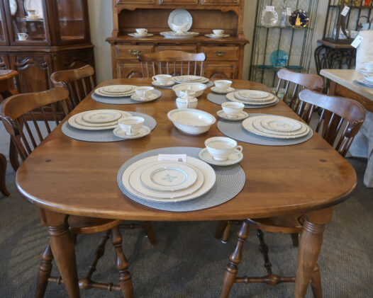 Temple Stuart Dining Set - Image 2