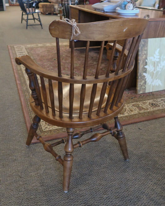 Temple Stuart Dining Set - Image 4