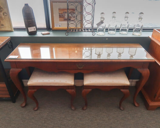 Thomasville Table & Benches - Image 2