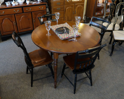 Hitchcock 5 Pc Dining Set