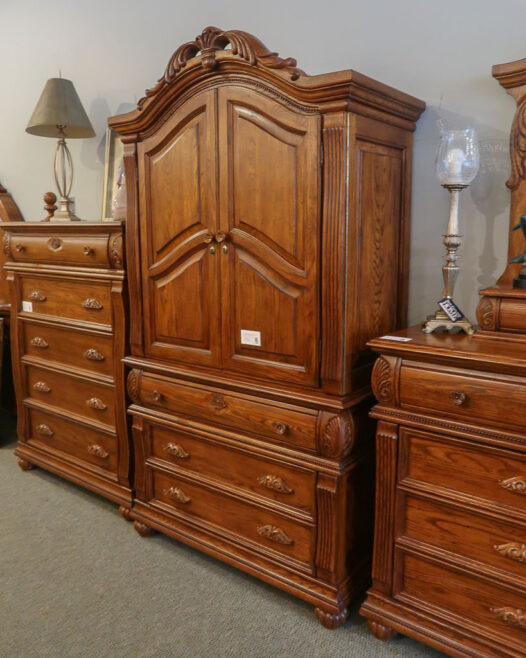 Kincaid Oak Wardrobe Armoire