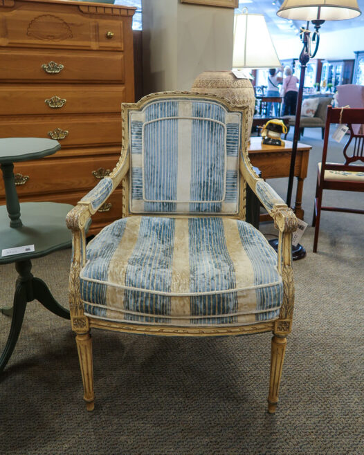 Vintage Arm Chair - Image 3