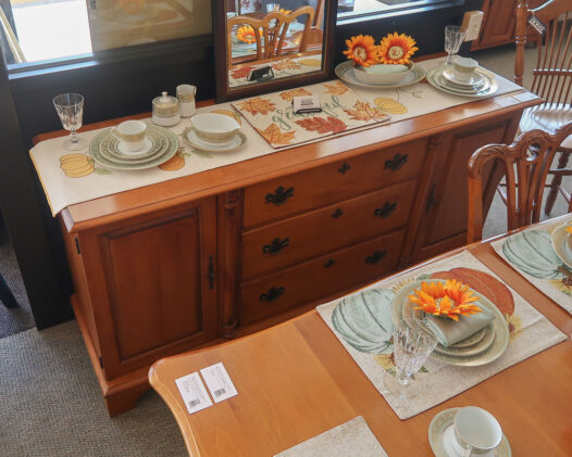 Pennsylvania House Sideboard - Image 3