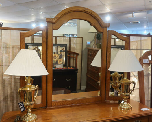 Bassett Oak Dresser w/ Mirror - Image 3
