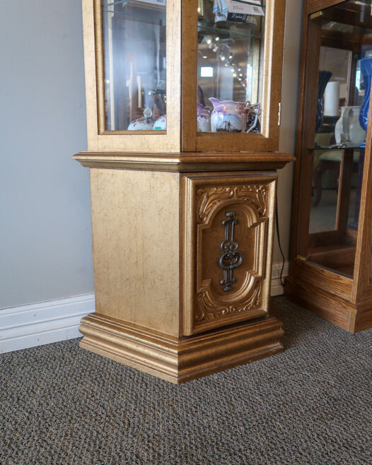 Gold Curio Cabinet - Image 3
