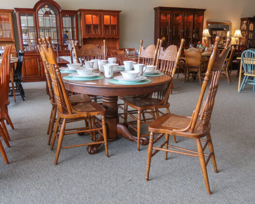 Oak Pedestal Dining Set - Image 5