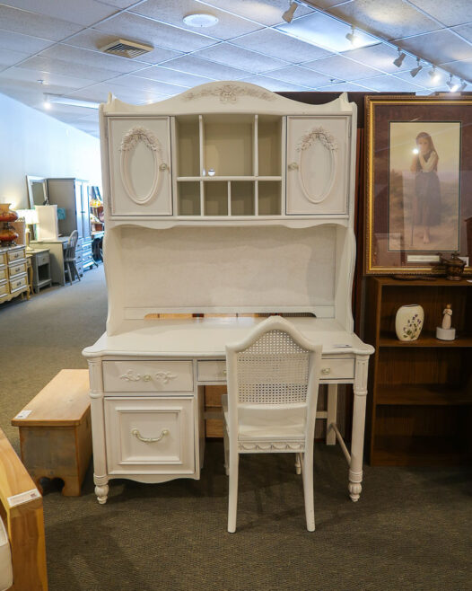 White Desk with Hutch