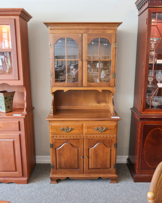 Moosehead Maple Buffet Hutch