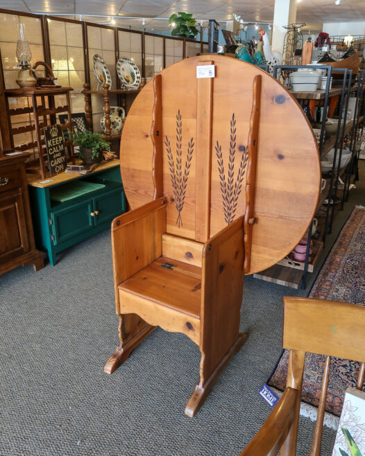 Habersham Tiltop Table Bench - Image 4