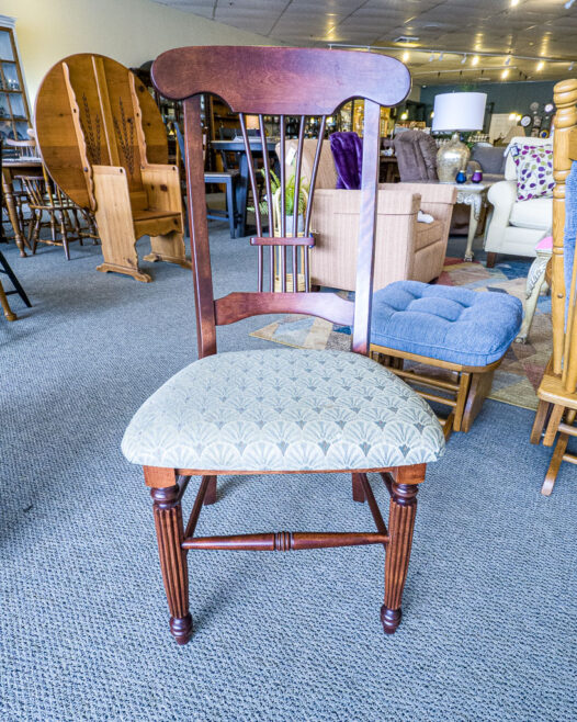 Canadel Table with 10 Chairs - Image 3