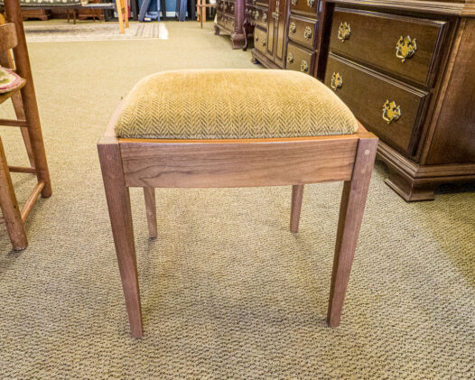 POMPANOOSUC MILLS Vanity/Bench - Image 2