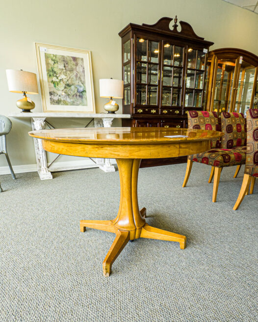 Tomlinson Sophisticate Table