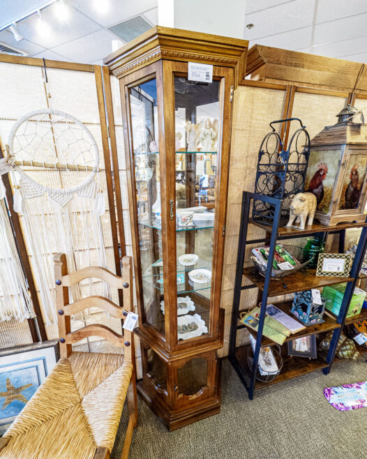 Pulaski Single Curio Cabinet