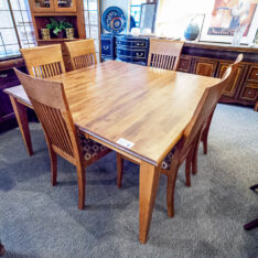 Keystone Cherry Dining Set