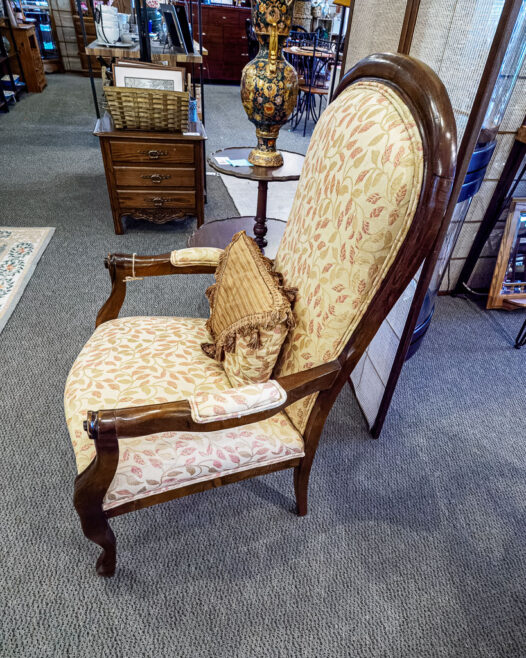 Vintage Pink Leaf Arm Chair - Image 2