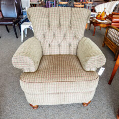 Flexsteel Rolled Arm Chair