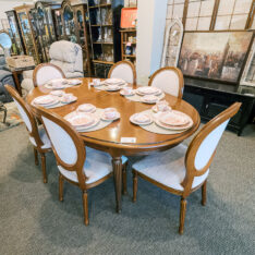 Belgian Cherry Oval Dining Set