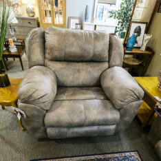 NEW Catnapper Power Recliner