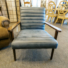 Leather Accent Chair w/Arms