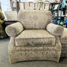 Accent Chair w/Ottoman