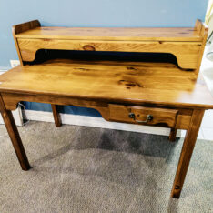 Yield House Desk w/Hutch