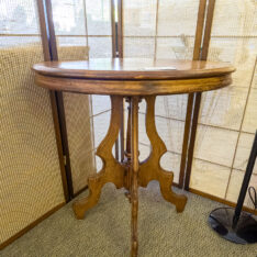 Vintage Pedestal Oval Table