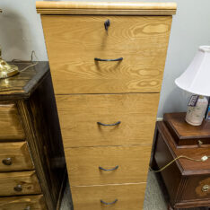 Four Drawer File Cabinet/Key